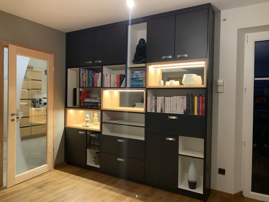 Meuble living sur mesure par la menuiserie Agencements de l'Est à Burnhaupt-le-haut dans le Haut Rhin (68)